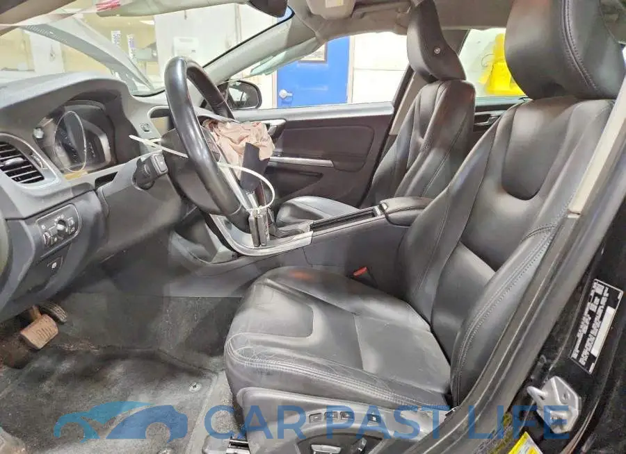 LYV402TK6HB125979# 7