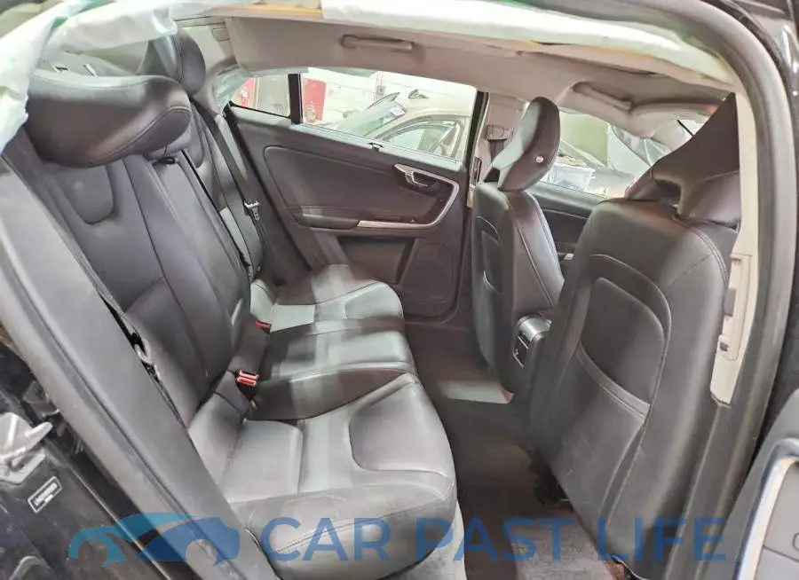 LYV402TK6HB125979# 10