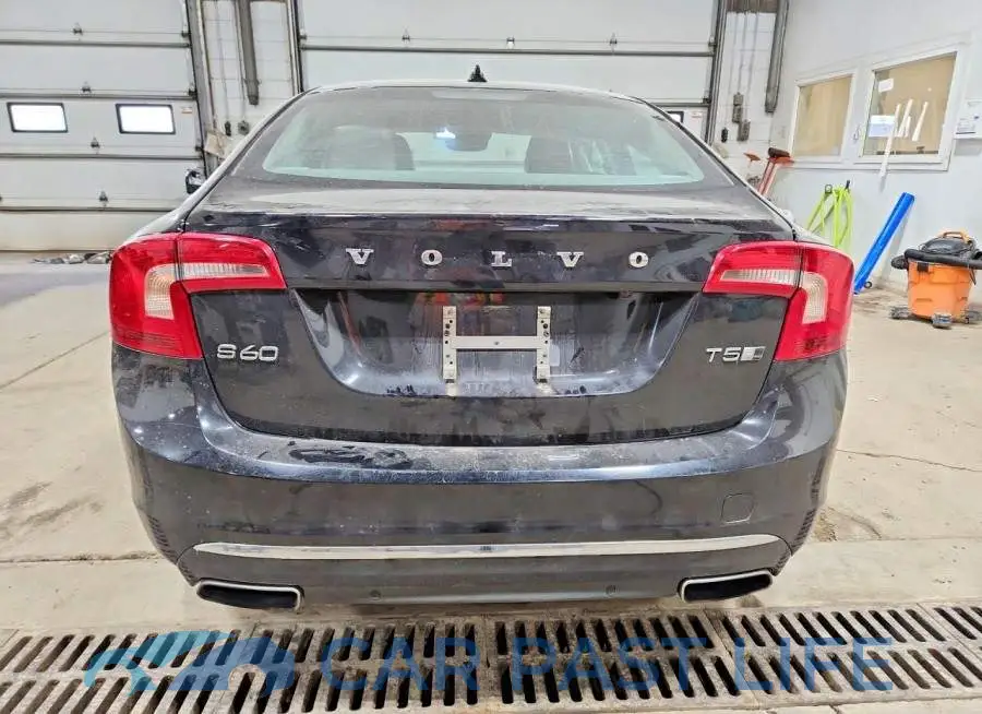 LYV402TK6HB125979# 6