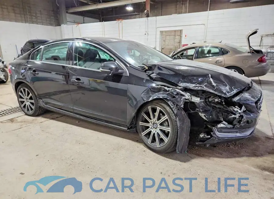 LYV402TK6HB125979# 4