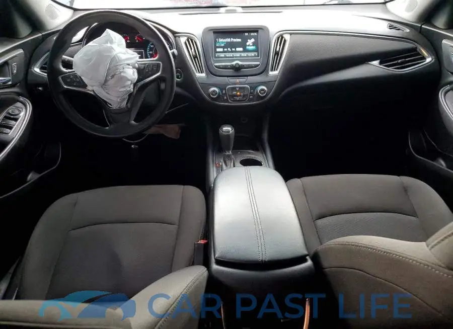1G1ZD5ST7JF215527# 8