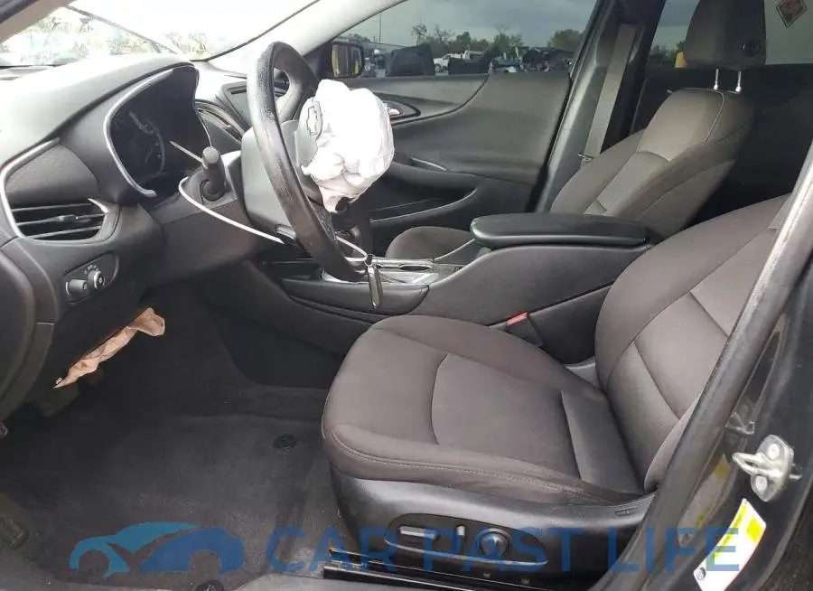 1G1ZD5ST7JF215527# 7