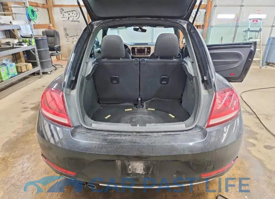3VWFD7ATXJM706002# 6