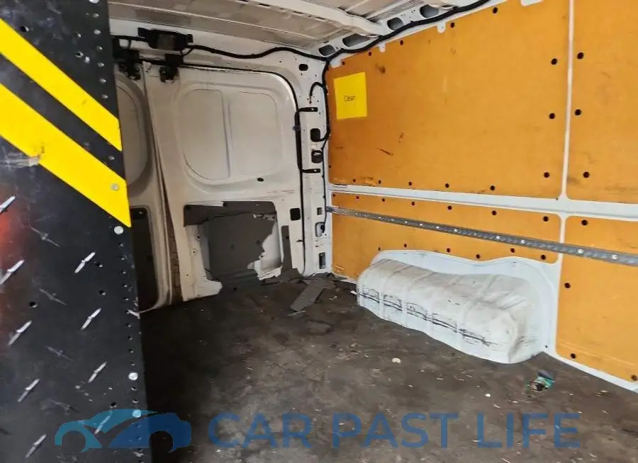 1N6BF0KM9JN815029# 11