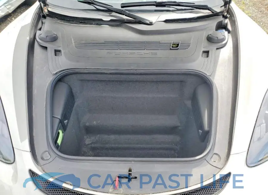 WP0AC2A8XLK289621# 11