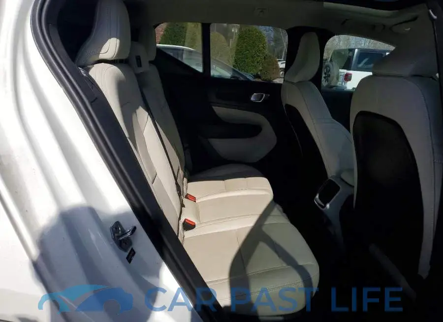 YV4162UK1M2456400# 11