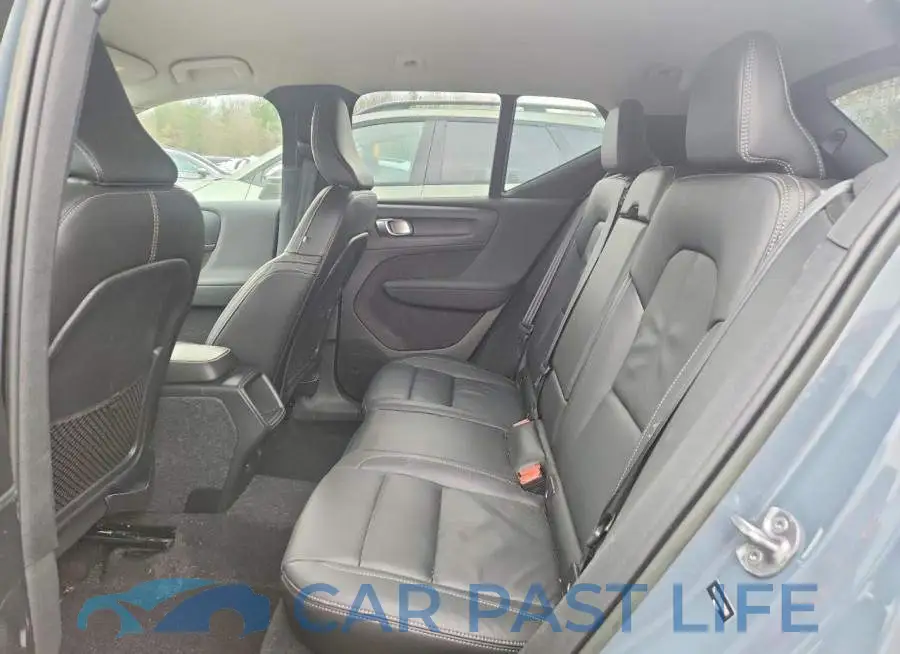 YV4162UK4N2788199# 11