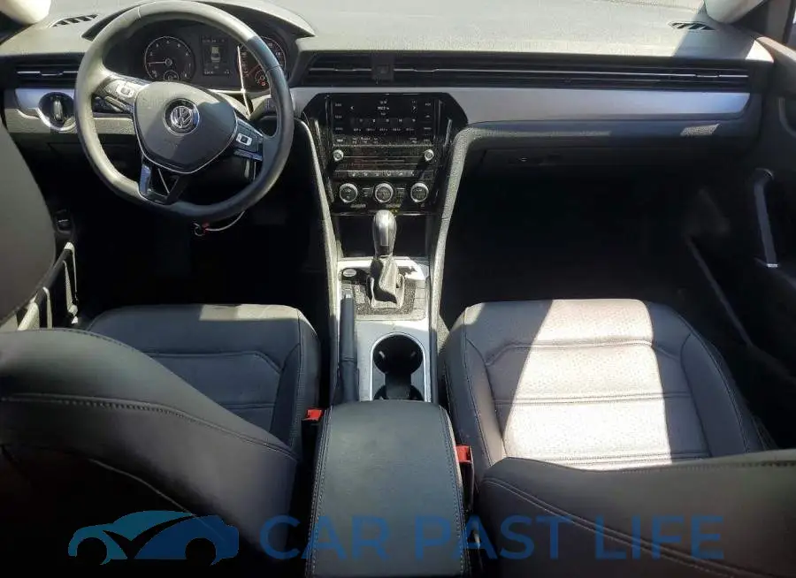 1VWSA7A39NC004445# 8