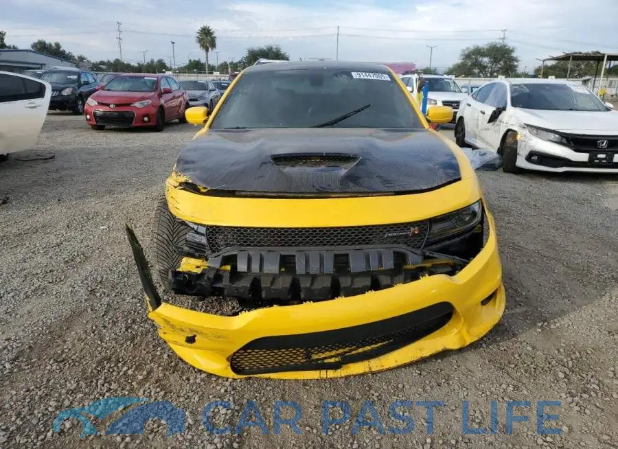 2C3CDXGJ8HH575435# 5