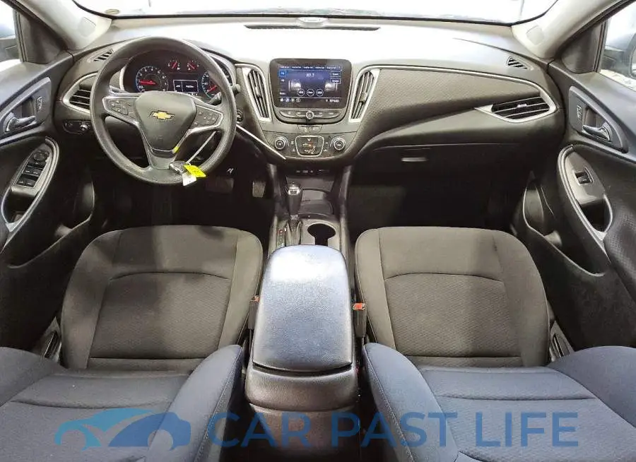 1G1ZB5ST8LF116207# 8