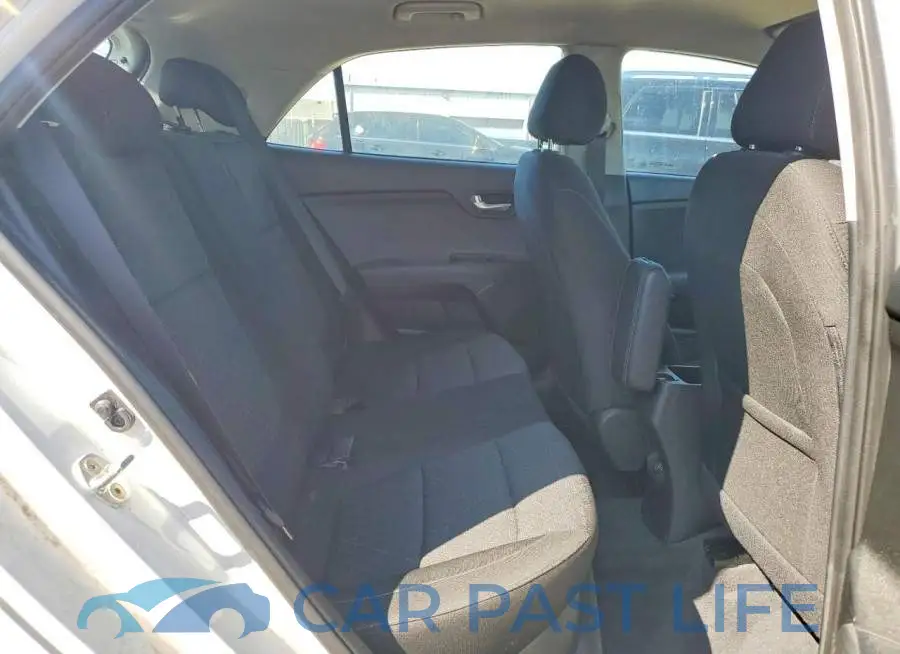 3KPA25AD4PE511872# 10