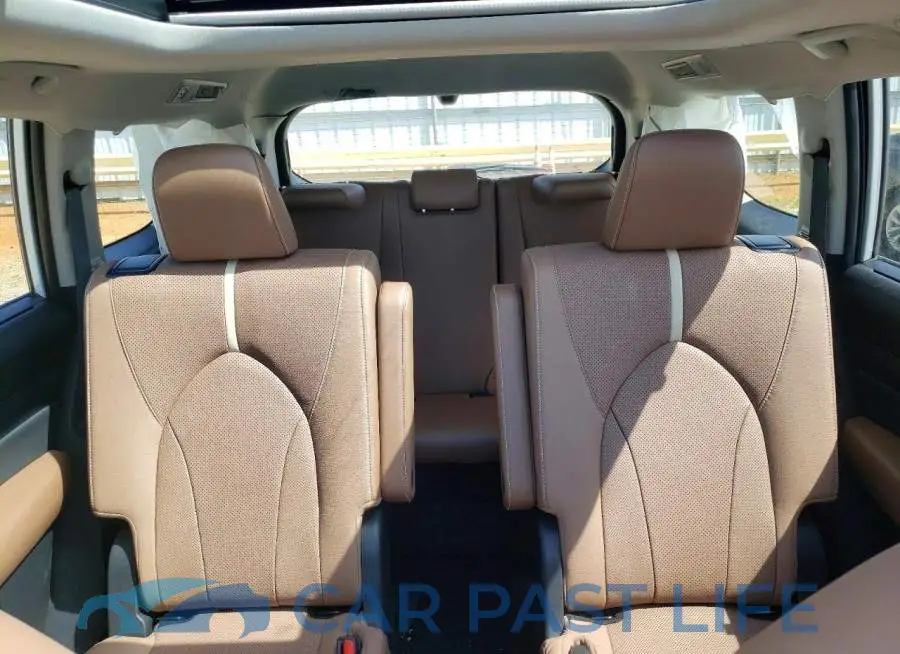 5TDAAAB50RS052772# 10