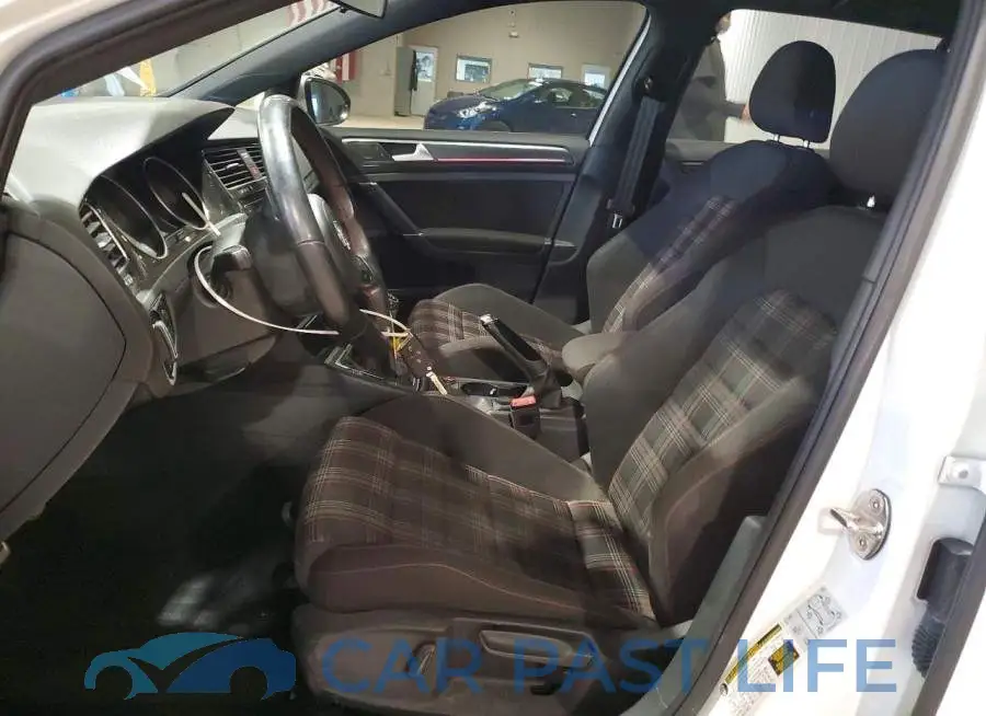 3VW5T7AU5KM017770# 7