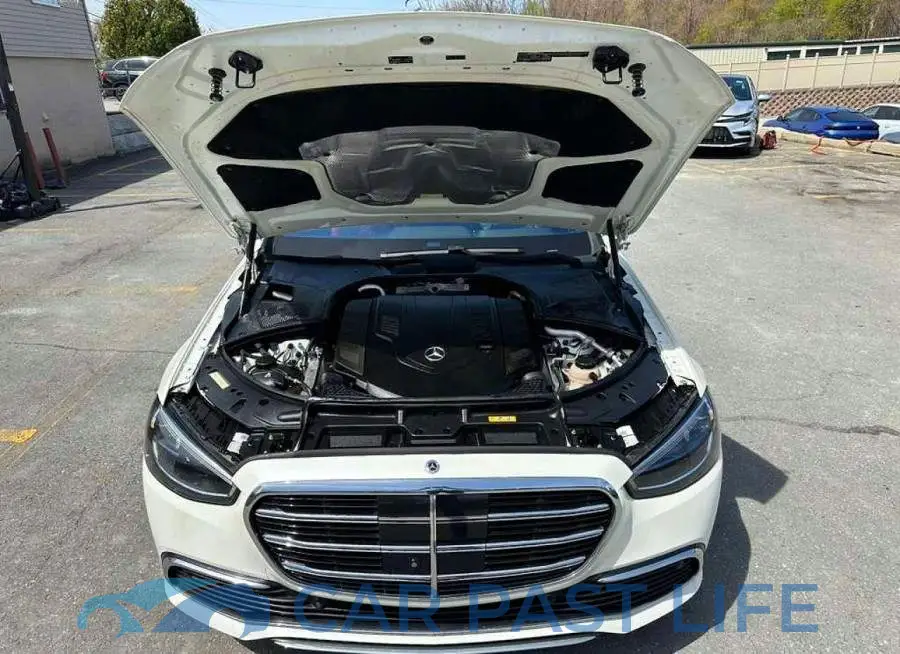 W1K6G7GB3NA112840# 5