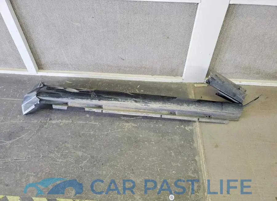 LYV402TK7HB128888# 12
