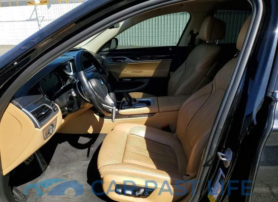 WBA7E2C53JG742000# 7
