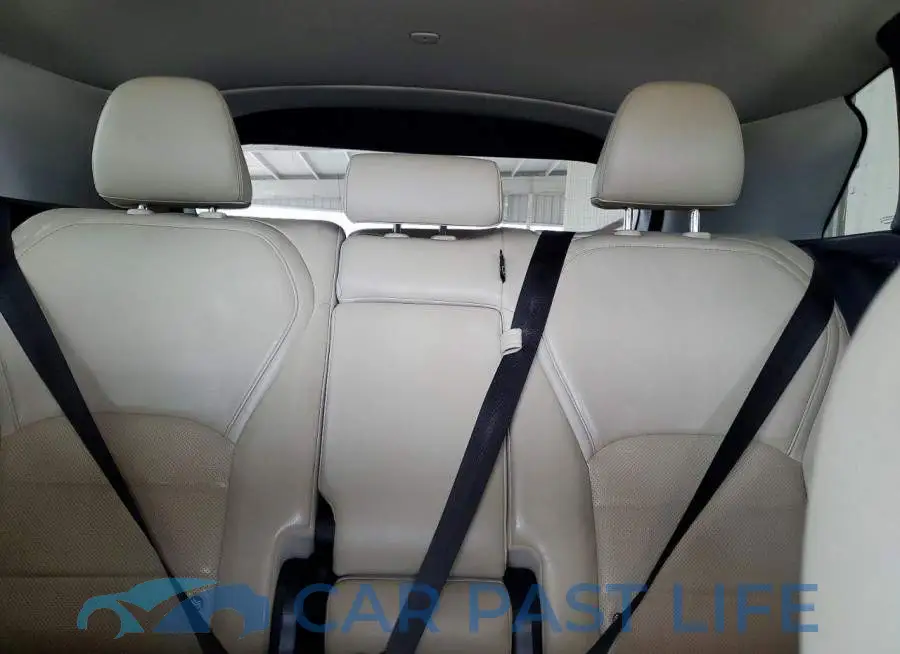 3PCAJ5M15KF118289# 10