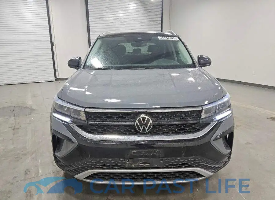 3VVEX7B28RM008075# 5
