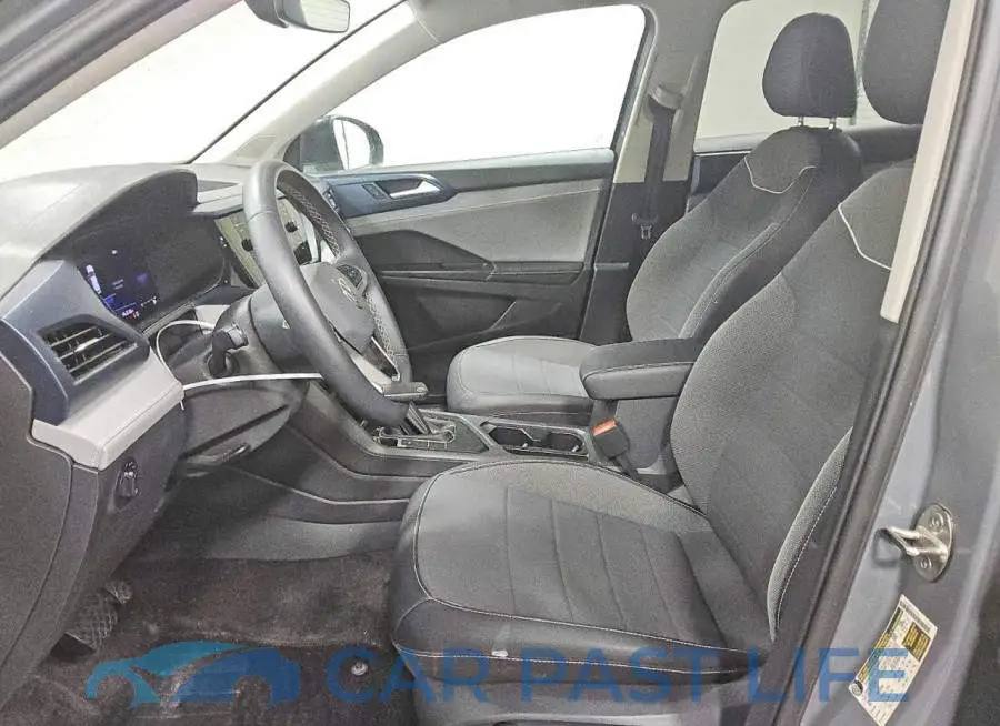 3VVEX7B28RM008075# 7