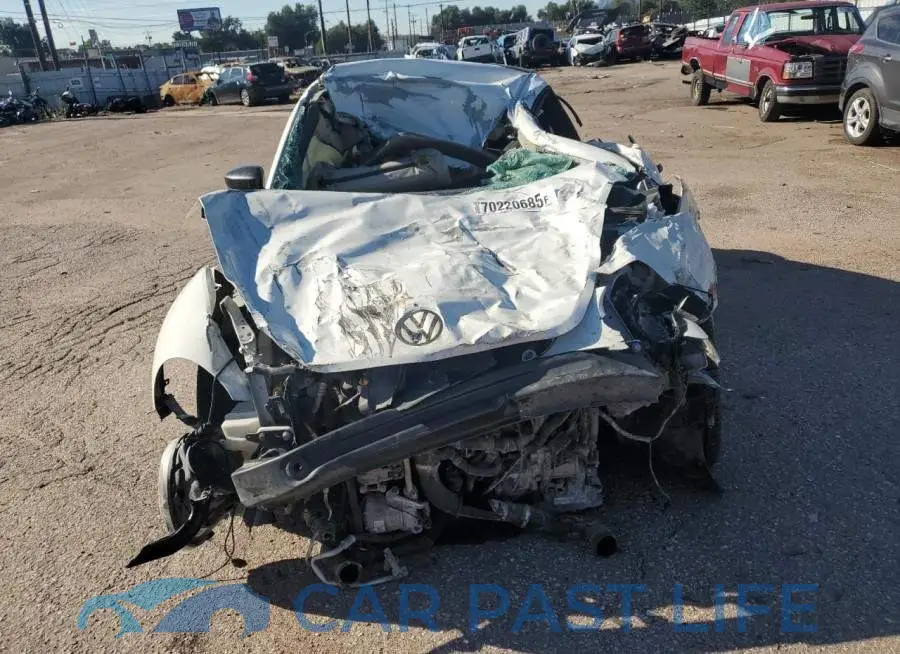 3VWFD7AT9JM716553# 5