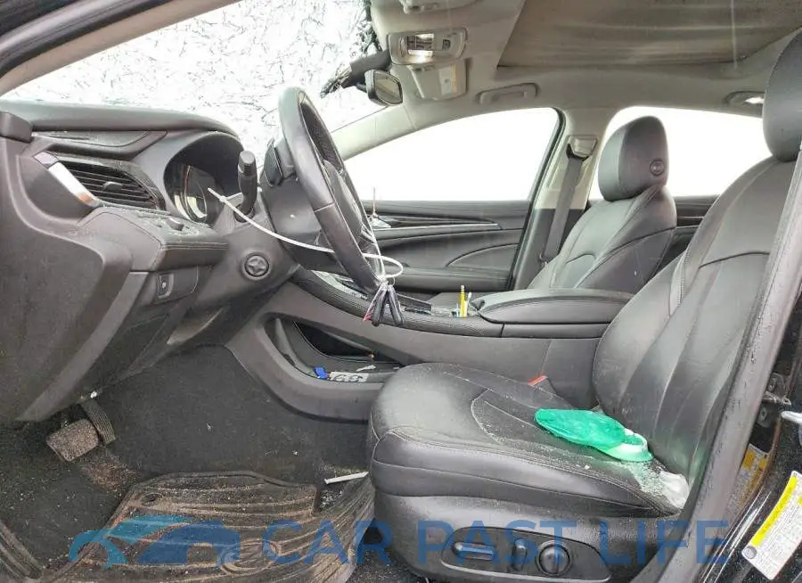 1G4ZR5SS6KU123284# 7