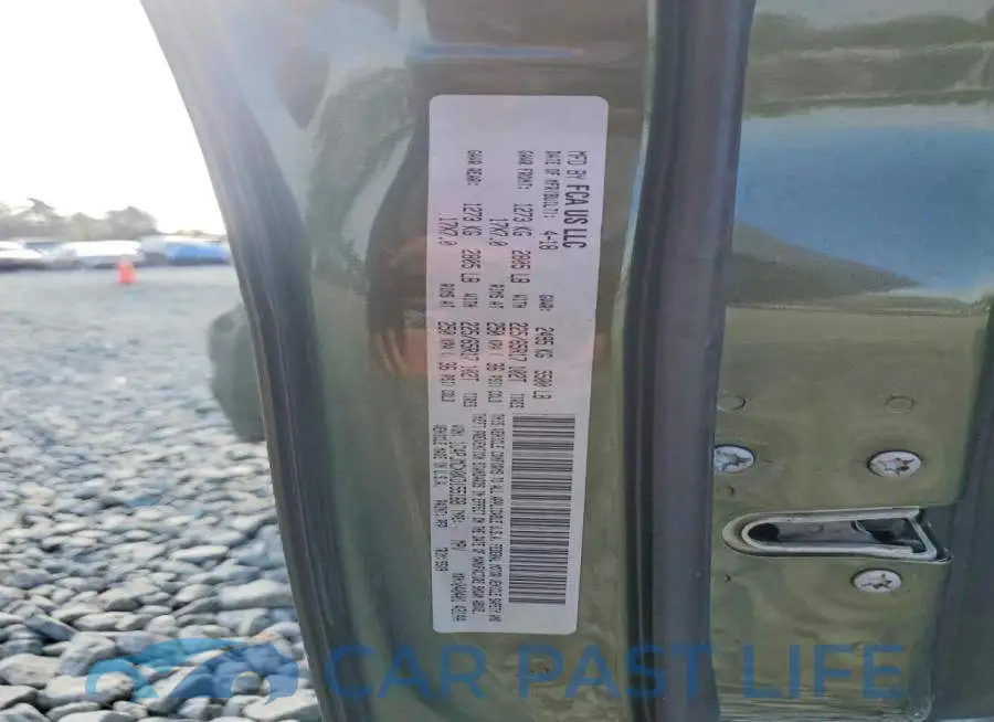 1C4PJMCX0KD155168# 13