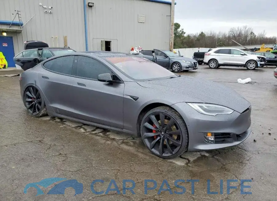 5YJSA1E22KF305140# 4