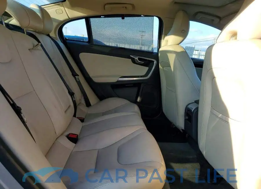 LYV402HK6JB173772# 10