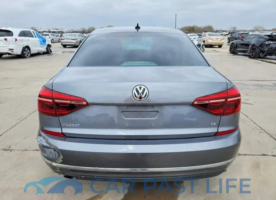1VWLA7A38KC003819# 6