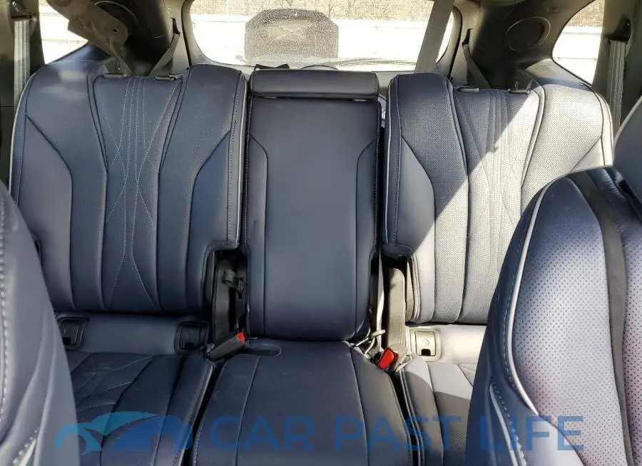 5J8YD8H85TL001858# 10