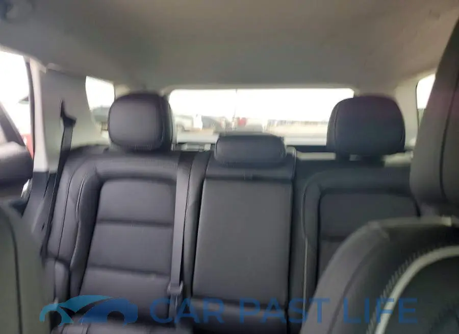 3GKALZEG2TL258246# 10