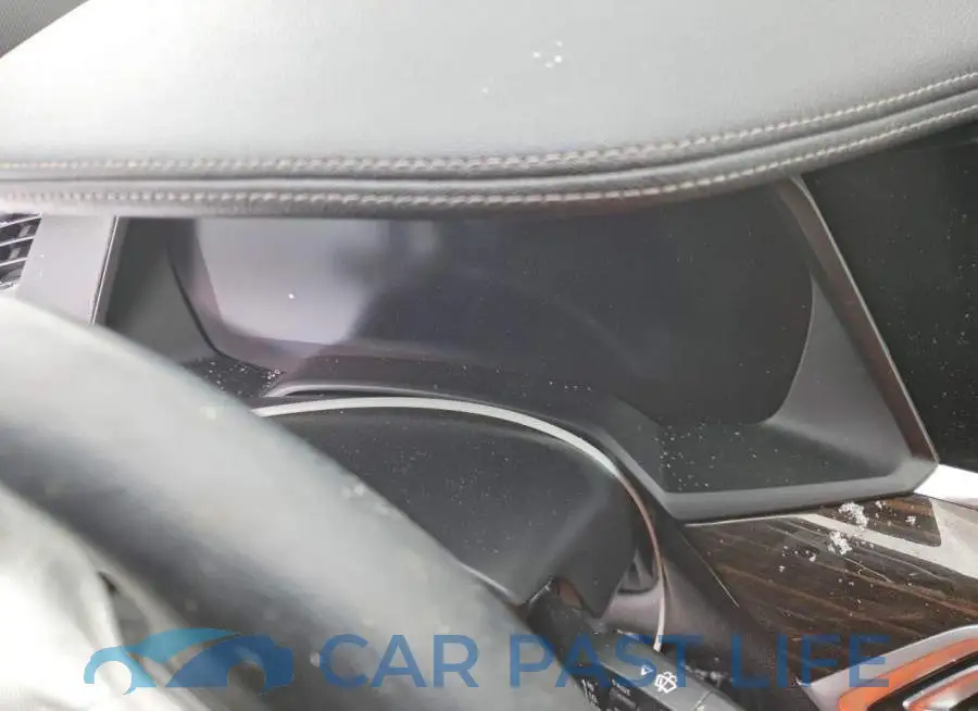 5UXCR6C0XL9B81532# 9