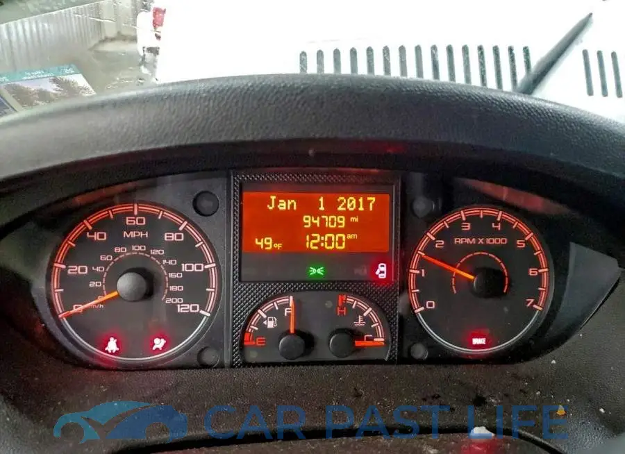 3C6TRVAG1JE158245# 9