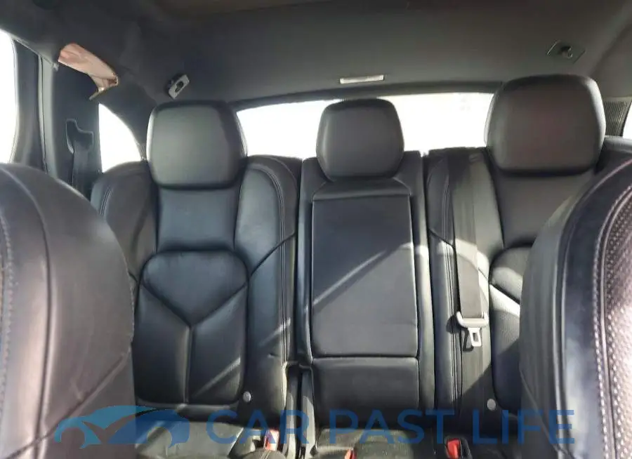 WP1AB2A20JLA60031# 10