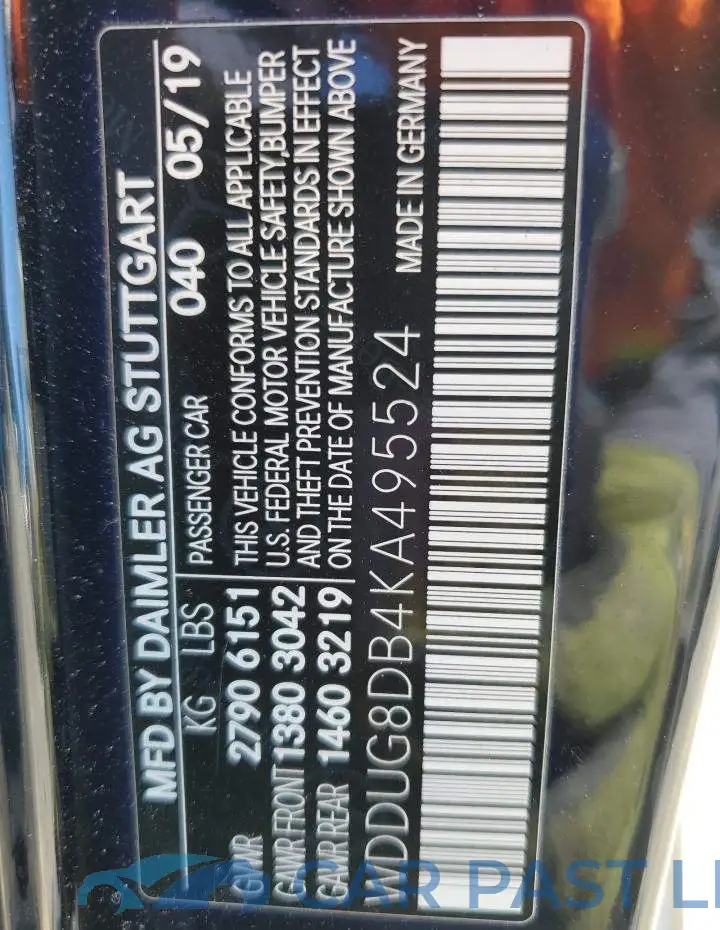 WDDUG8DB4KA495524# 12