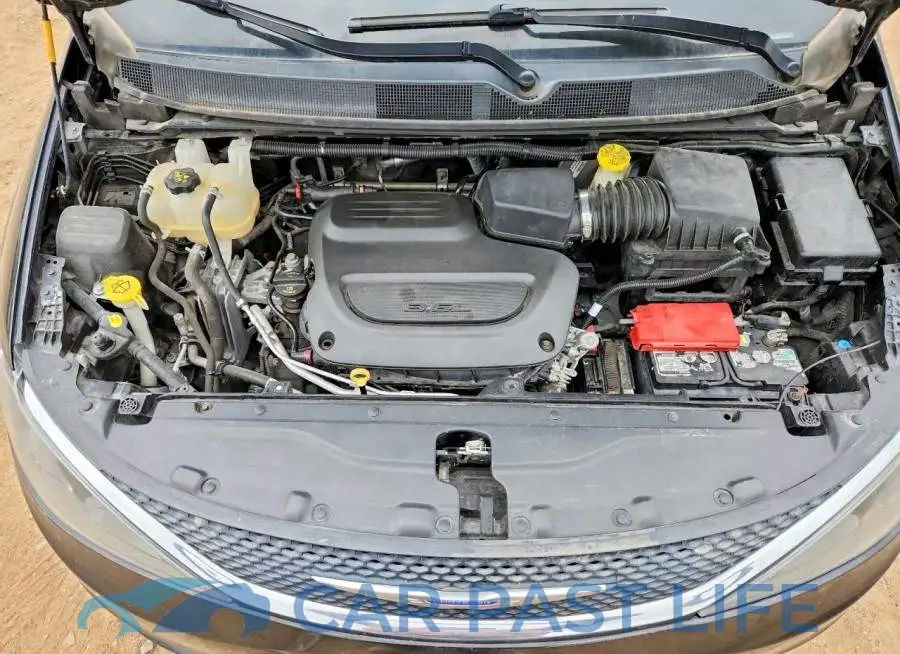 2C4RC1DG7LR268517# 12