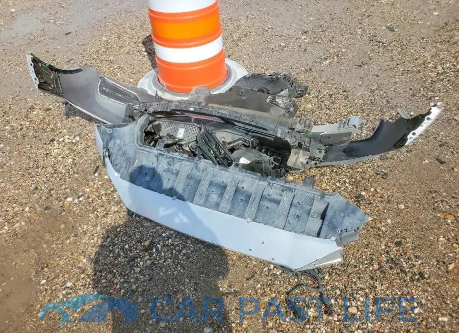 YV4102DL6M1860079# 13
