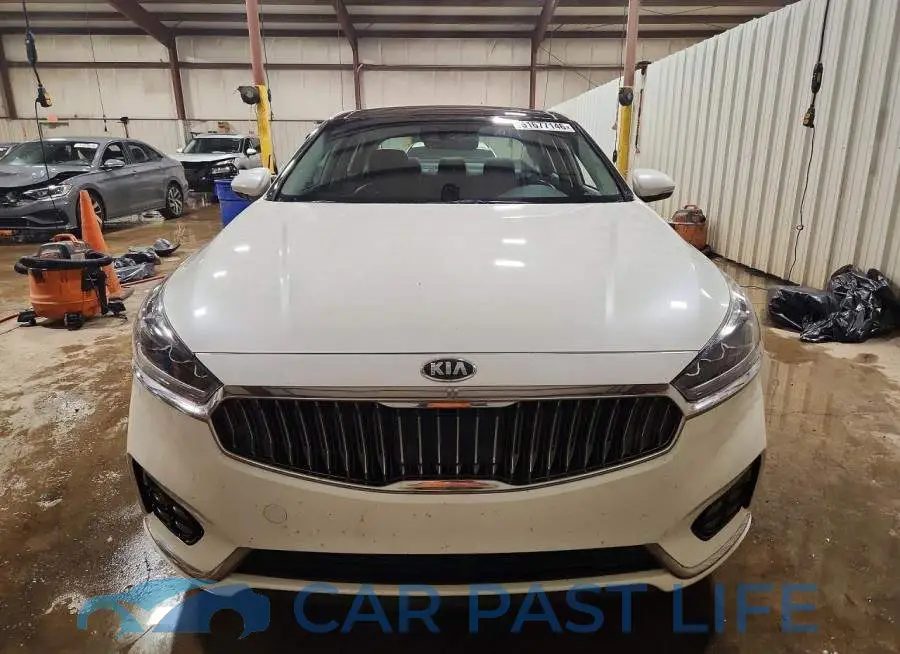 KNALC4J1XJ5096949# 5