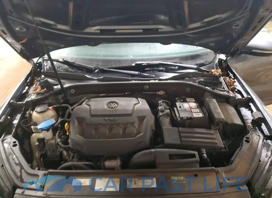 1VWLA7A38KC013170# 11