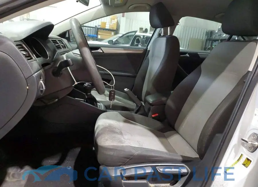 3VW167AJ5HM312596# 7