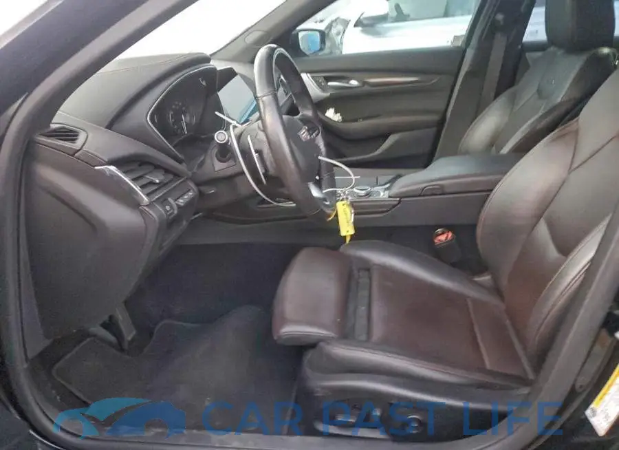 1G6DP5RK8L0120179# 7
