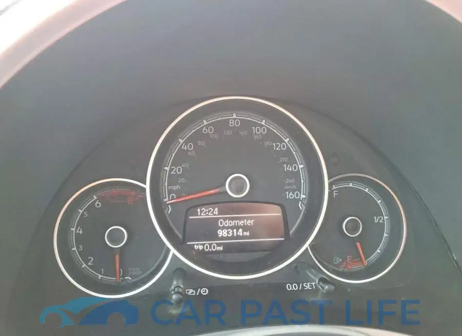 3VWJD7AT1JM702978# 9