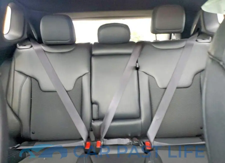 3C4NJDBN3RT133077# 10