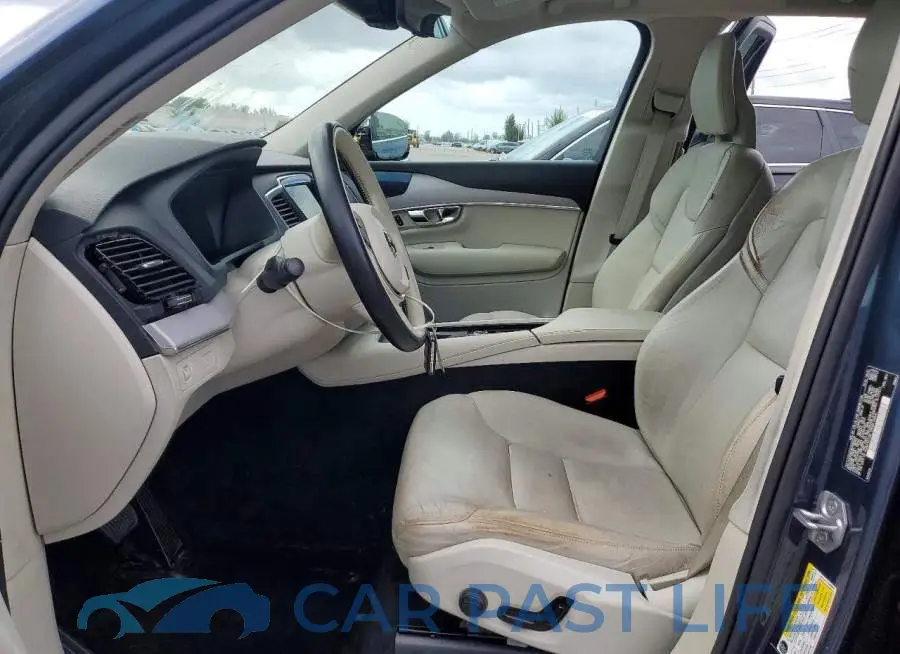 YV4102CK8M1680563# 7