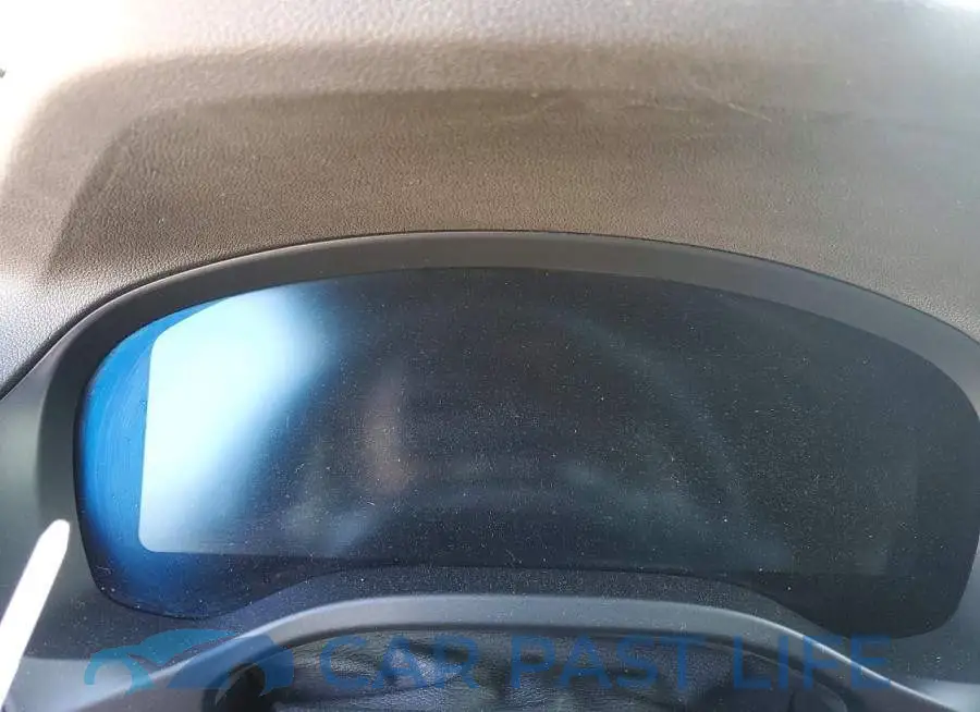 5UX33DT08P9P89008# 9