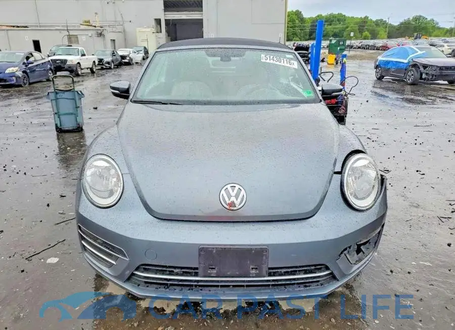 3VW517AT5HM809911# 5