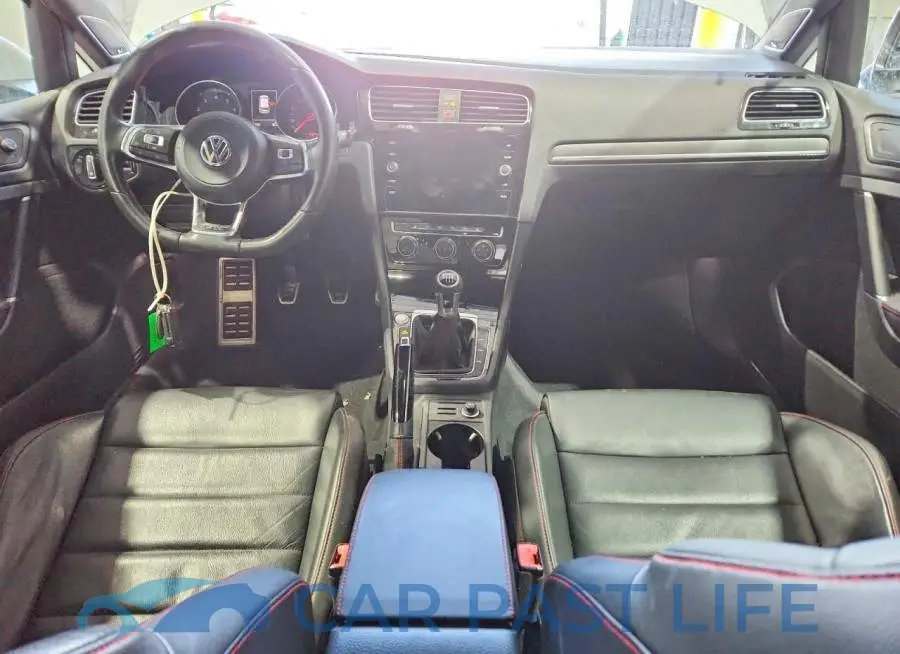 3VW5T7AU1KM031956# 8