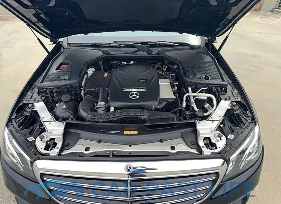 WDDZF4JB2JA294127# 7