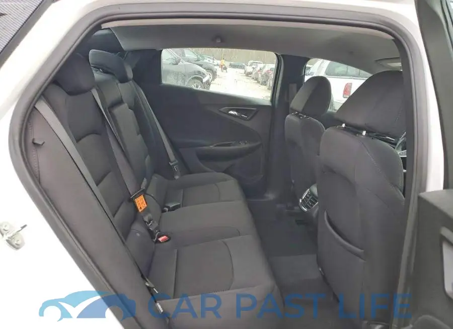 1G1ZD5ST9PF211200# 10