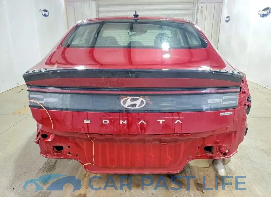 KMHL24JJ5TA147558# 6
